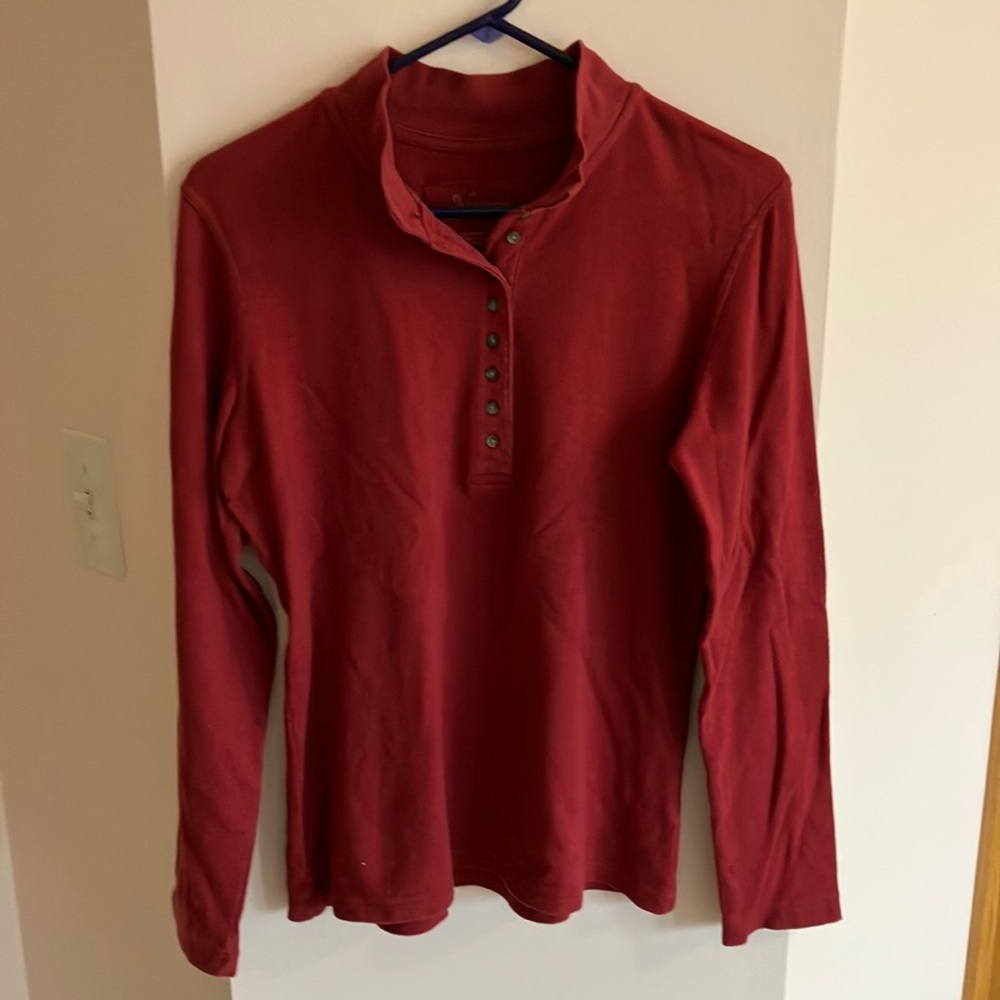 Women’s Natural Reflections Long-Sleeve Henley (size small)